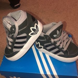 Adidas High Tops Size 5 Toddler